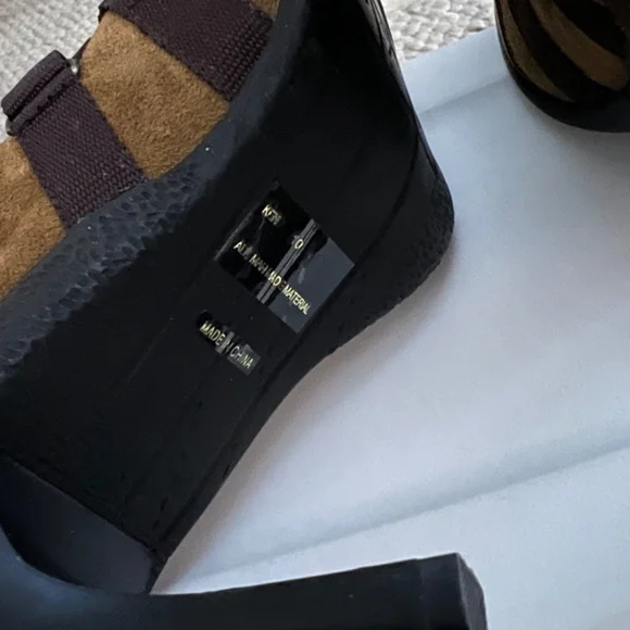 Dollhouse Size 10 Shoe Bootie - Picture 6 of 9